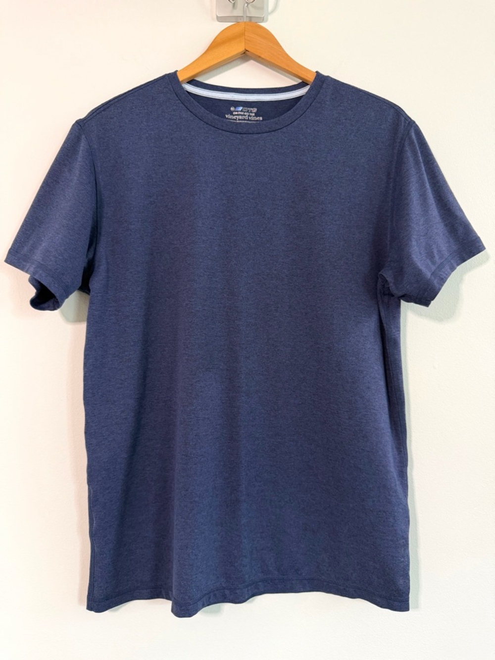 Vineyard Vines On The Go Performance Navy Crewneck T-Shirt Men’s Size Medium